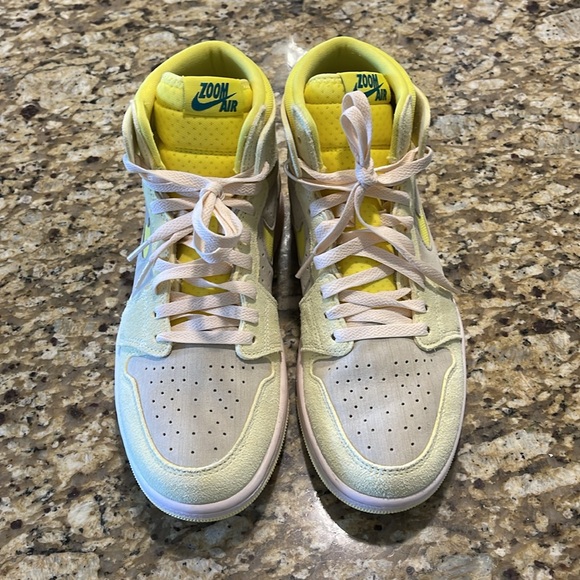 Nike Air Jordan 1 High Zoom Comfort 2 'Citron Tint’ DV1305-800 Women’s Size 8.5 - Picture 10 of 12